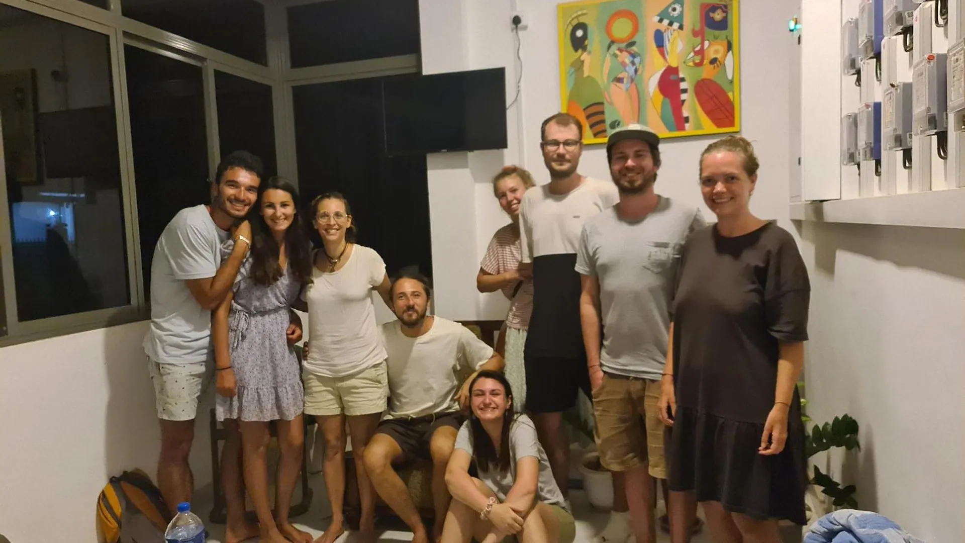 Ceylon Lodge - Airport Transit Hostel Negombo