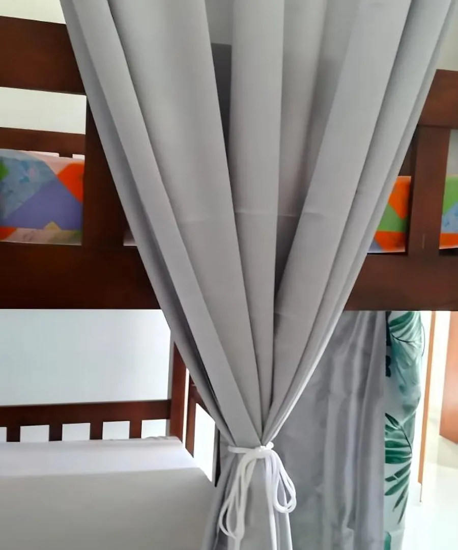 Ceylon Lodge - Airport Transit Hostel Negombo Sri Lanka